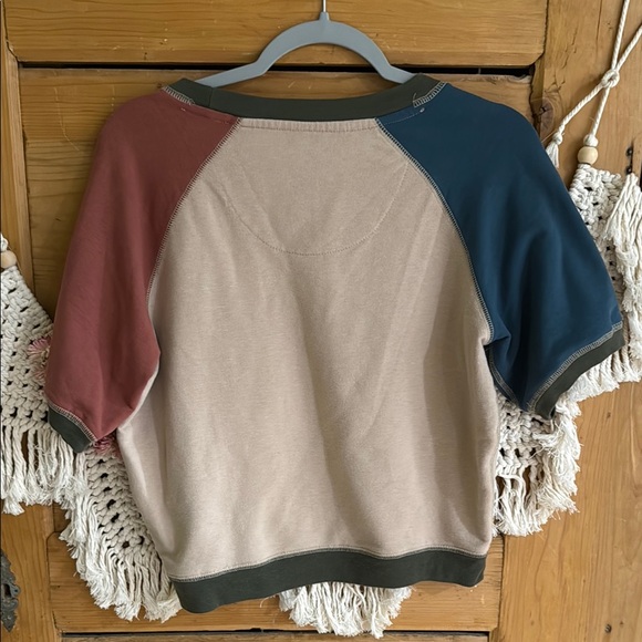 NATURAL LIFE Multicolor Raglan Sleeve Tee small - Picture 3 of 4